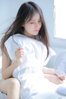 亚洲日本无码AA在线播放